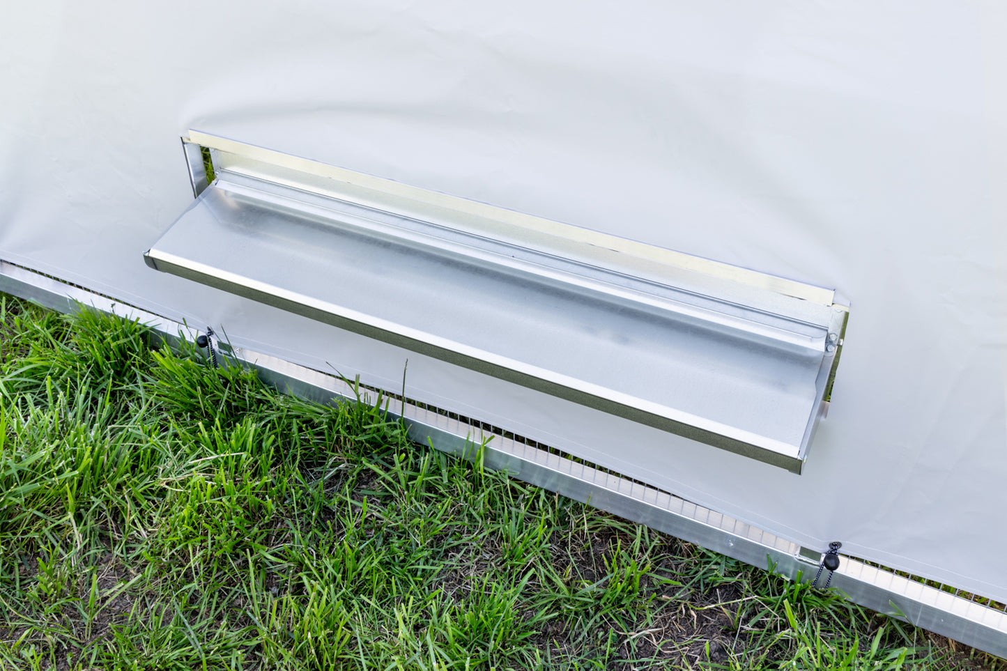 10 × 12 Alumi-Coop